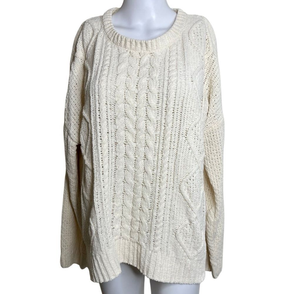 SO Cozy Cream Cable Knit Sweater Size XL